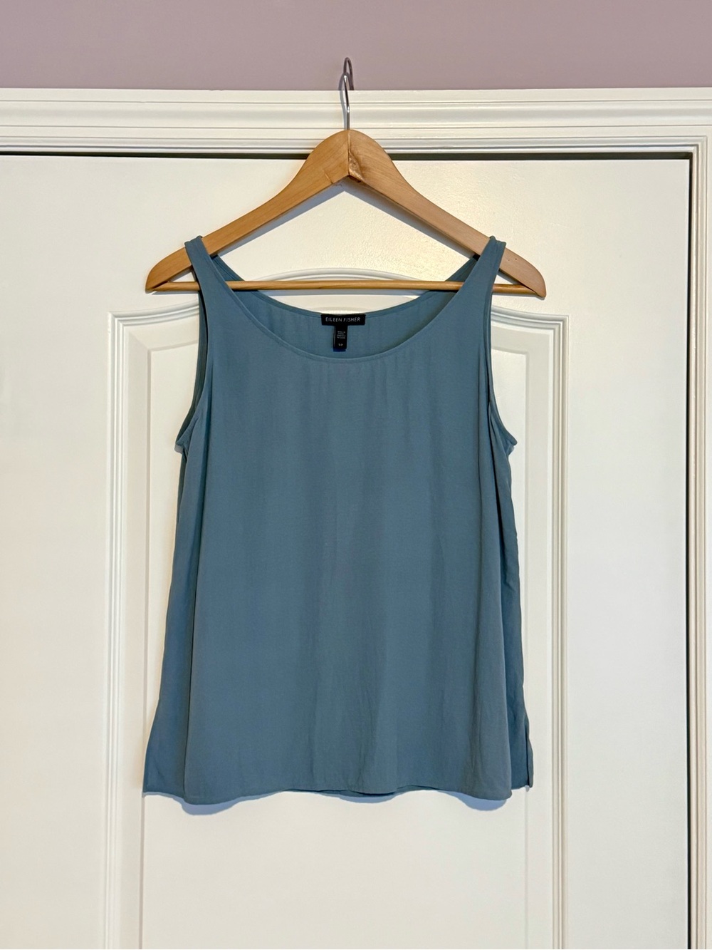 Eileen Fisher 100% Silk tank top shell cami